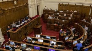 Encuesta Cadem: solo un 27% está informado de lo que se discute en la Convención Constitucional