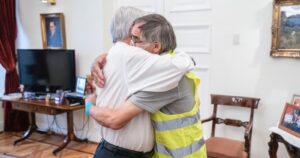 Agresora de Piñera era nieta de trabajador que iba a ser premiado