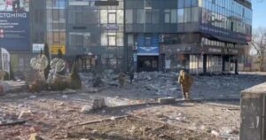 Ucrania: acuerdan corredores humanitarios y posible alto al fuego temporal