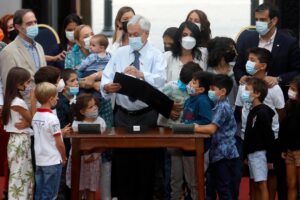 Gobierno promulga Ley que crea Sistema de Garantías de los derechos de la niñez