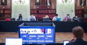 Convención: Comisión de Sistema Político aprueba voto voluntario para niños de 16 años