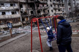 Ucrania acuerda con Rusia un alto el fuego y abre seis corredores humanitarios