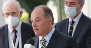 Juan Sutil cuestiona ausencia de CPC en cambio de mando: 