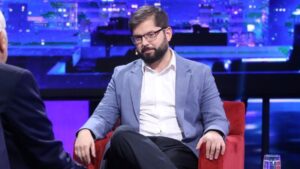 La pregunta de Cristián de la Fuente a Gabriel Boric tras encerrona que sufrió junto a su hija