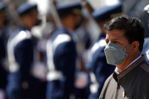 Congreso de Perú aprueba moción de destitución contra Pedro Castillo