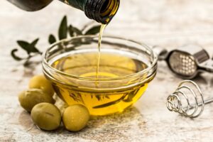 Tottus anuncia aceites de oliva extra virgen de marca propia con origen español