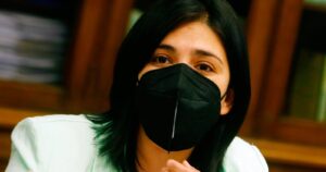 Karol Cariola es la primera diputada en presidir la Comisión de Constitución