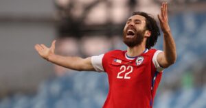 VIDEO - La emoción de la madre de Ben Brereton por la estatua de su hijo en Penco