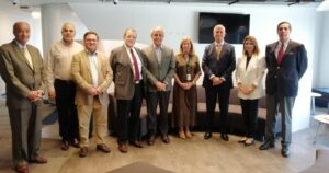 Ministro de Energía se reunió con directorio y gerente general de ENAP