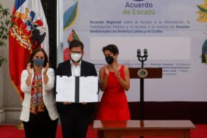 Presidente Boric firma proyecto para aprobación del Acuerdo de Escazú