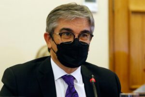 Marcel evita la polémica con Jadue tras emplazamientos por el quinto retiro