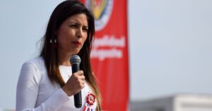 Interpol emitió orden de captura internacional por fuga de ex alcaldesa Karen Rojo