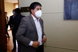 Reportan ataque incendiario en Victoria con lienzo contra el subsecretario Monsalve