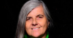 Revolución Democrática suspende militancia de Kena Lorenzini tras caso de acoso sexual y laboral