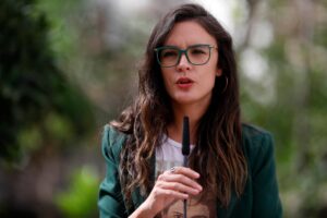 Camila Vallejo por quinto retiro: 