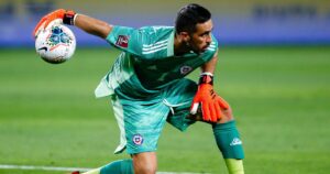 Claudio Bravo espera el milagro: 