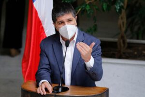 Gobierno se querellará contra responsables de saqueo a departamento en Día del Joven Combatiente