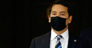 Diputado republicano va a Contraloría  por 
