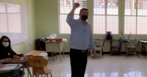 Elecciones en Costa Rica: quién es Rodrigo Chaves, el nuevo presidente “antisistema”