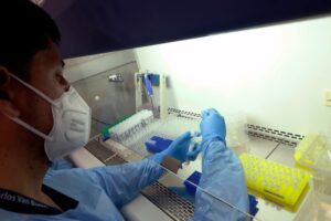 Balance COVID-19: Minsal reportó 2.711 casos nuevos y positividad del 5,65%