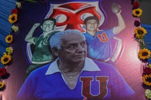 Hinchas le dieron el último adiós a Leonel Sánchez