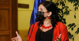 Diputada Karol Cariola reconoce que el PC está analizando eventual apoyo a quinto retiro