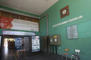 Liceo de Quinta Normal volvió a clases tras amenazas de 
