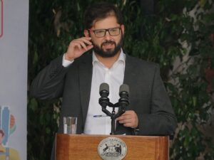 El espaldarazo de Boric a Siches: 