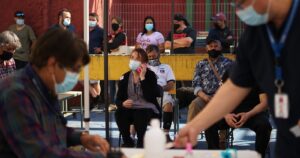 Minsal advierte sobre mail falso que ofrecía dosis adicionales de vacuna contra el Covid-19