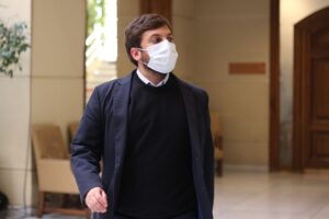 Quinto retiro: presidente de la Cámara acusa 