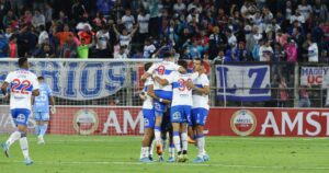 Libertadores: UC superó en el final y con polémico penal a Sporting Cristal