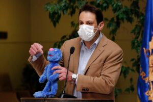 Gaspar Rivas vuelve a Plaza Sésamo: comparó a Boric con muñeco de Archibaldo