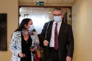 Gobierno cede ante oposición e ingresa proyecto de fondos inexpropiables
