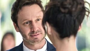 La experiencia paranormal que vivió Benjamín Vicuña y que lo obligó a dejar su casa