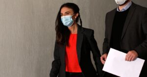 Camila Vallejo aclara dichos y descarta fijación de precios para combatir la inflación