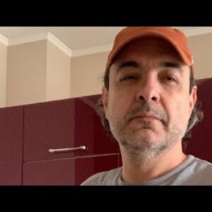 Chileno que estaba desaparecido en Ucrania afirma que había sido detenido por la SVU
