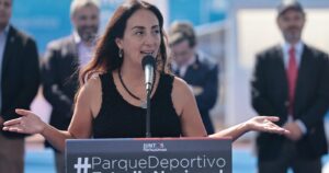 Cecilia Pérez celebra su llegada a Azul Azul: 