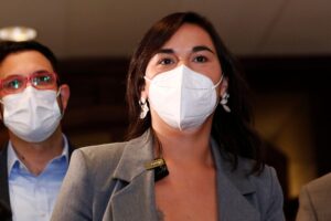 RN y la UDI piden al gobierno aclarar 