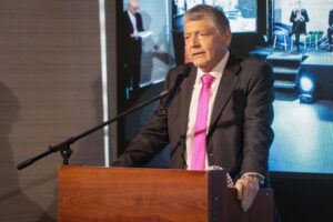 Conapyme emplaza al gobierno por aumento de sueldo mínimo: 