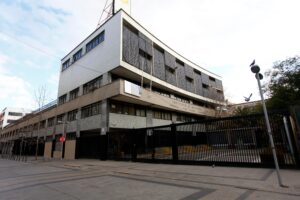 Alcaldesa Hassler acuerda mesa de trabajo con alumnos del Instituto Nacional