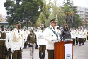 Carabineros celebra aniversario y advierte que sólo una reforma 