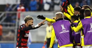 Flamengo le da un golpe de realidad a U. Católica y lo derrota sin sobresaltos en Copa Libertadores