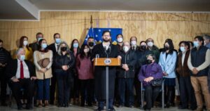 Presidente Boric llamó a crear a un acuerdo nacional de seguridad tras muerte de carabinero