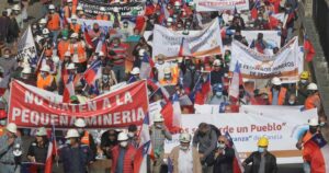 Pirquineros y productores mineros protestan contra la Convención por fin de las concesiones judiciales