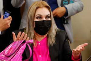Pamela Jiles por sexto retiro: 