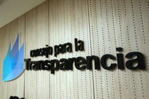 CPLT solicitará sumario contra subsecretarías de Minsal por no entrega de correos electrónicos