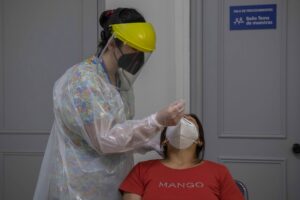 Balance COVID-19: Minsal reportó 1.462 casos nuevos y positividad de 5,68%