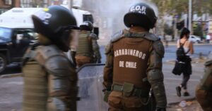 Consejo del INDH acuerda querellarse contra Altos Mandos de Carabineros por violencia en el estallido social