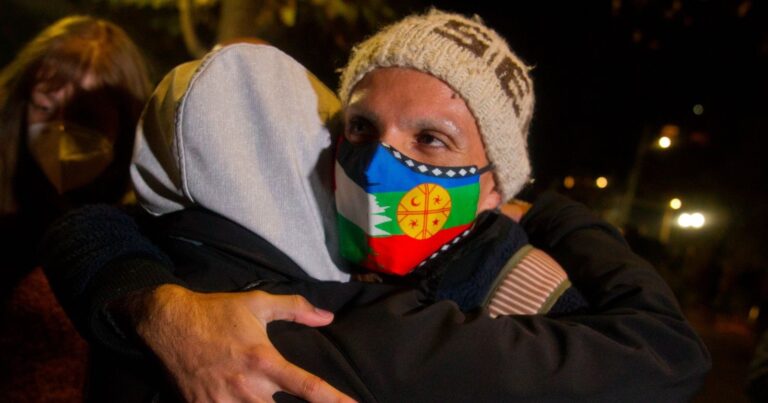 Son más de 13 millones: Rojas Vade devolvió todo su salario a la Convención Constitucional