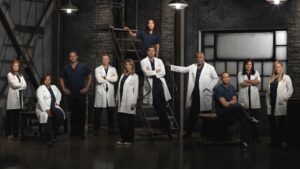 Filtran en redes sociales video de ex actor de Grey's Anatomy desnudo durante obra en Broadway